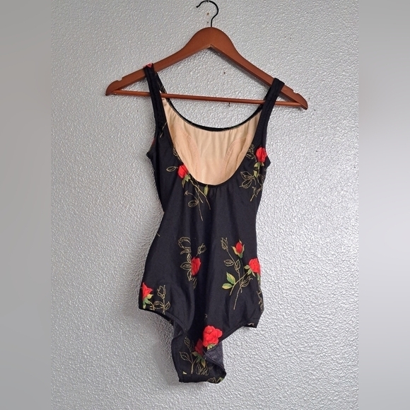 Roxanne Black One Piece Swim Suit With Red Roses Size 12(34D) - Picture 3 of 5
